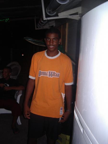 Lui c Pascal allias Sony !!!